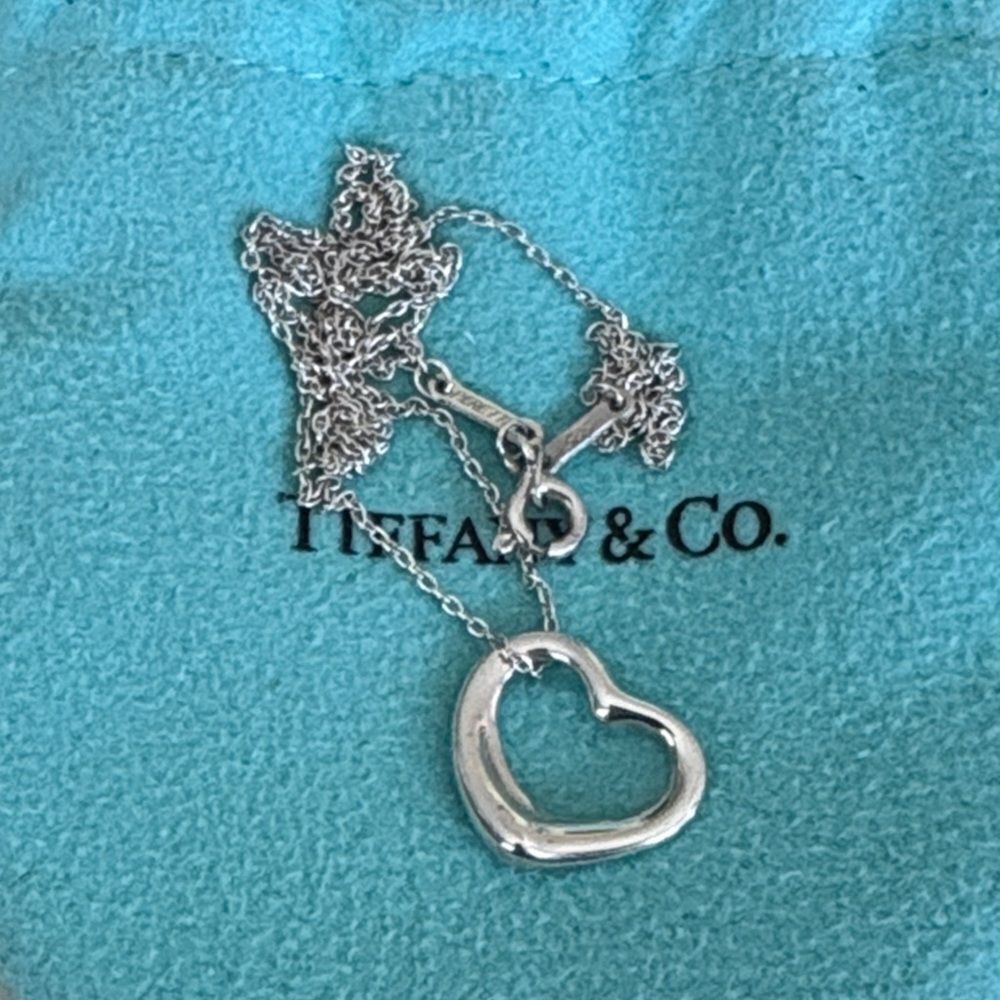Tiffany &Co. Elsa Peretti Open Heart Necklace 16mm Heart 18” Chain